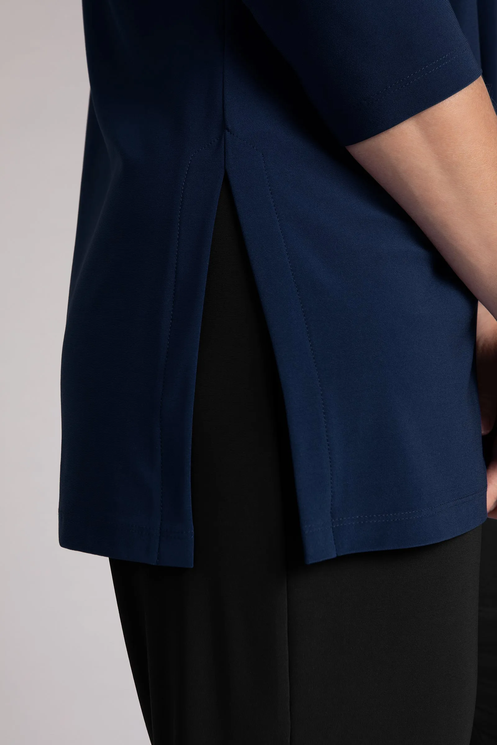 Nu Ideal V-Neck Tunic Plus | Navy
