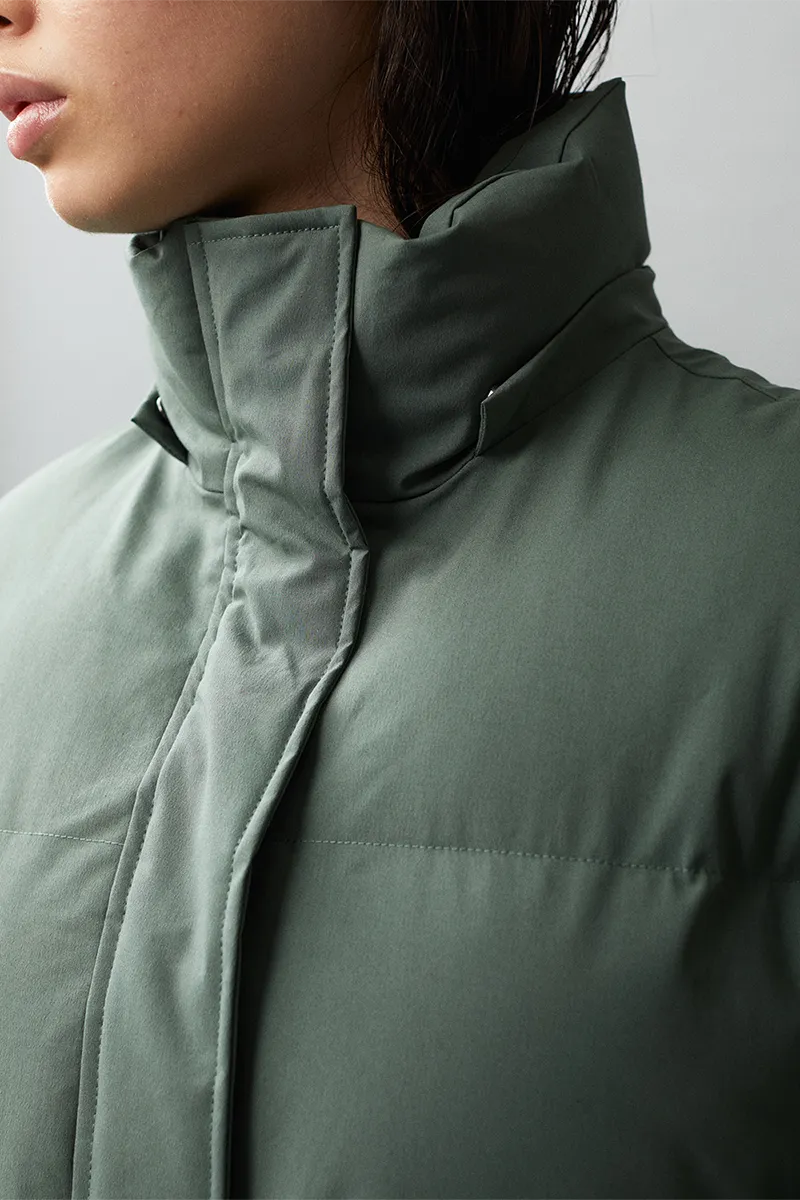 PHOEBE B PADDY AW22 FADED GREEN