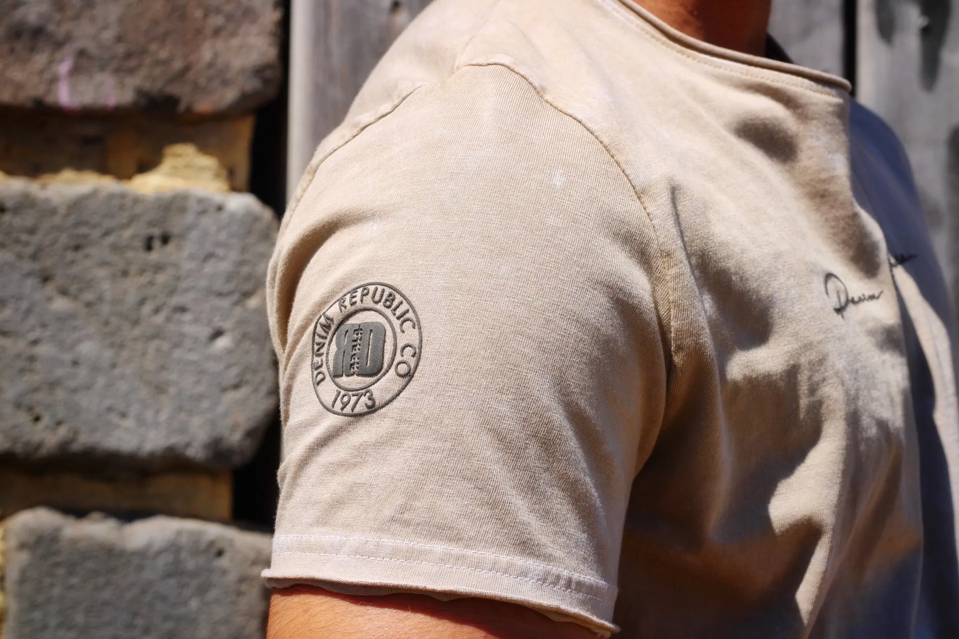 T-Shirts Men's #SPRAYED - TAUPE