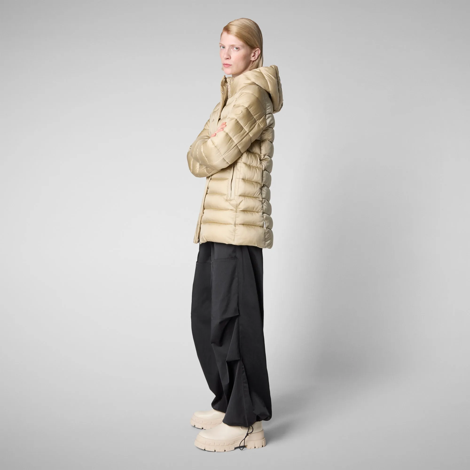 Woman's animal free hooded puffer jacket Drimia in wood beige
